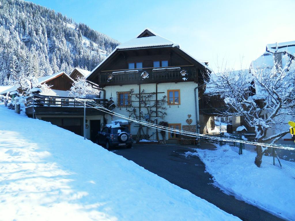 Haus Waldblick Apartment Weissensee Bagian luar foto