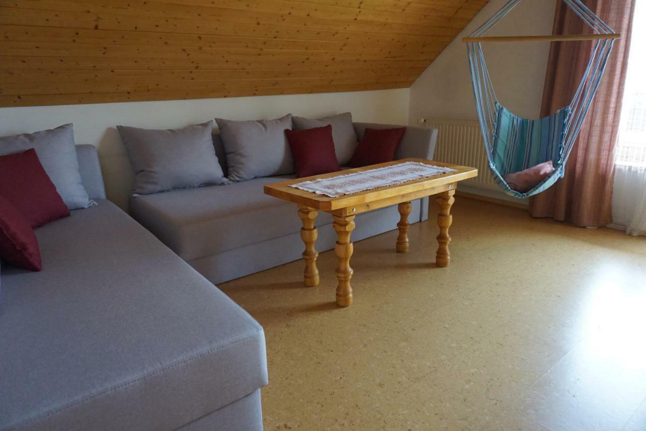 Haus Waldblick Apartment Weissensee Bagian luar foto