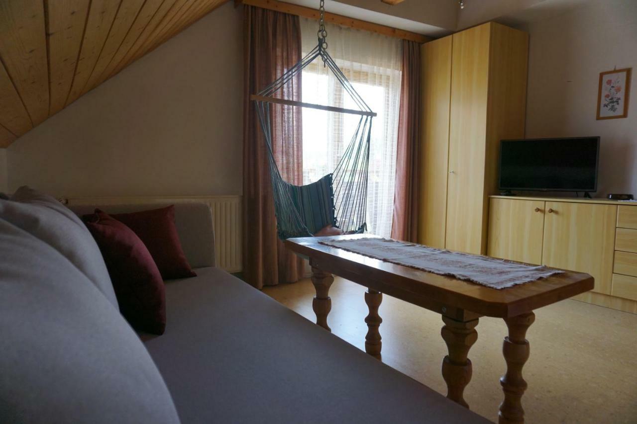 Haus Waldblick Apartment Weissensee Bagian luar foto