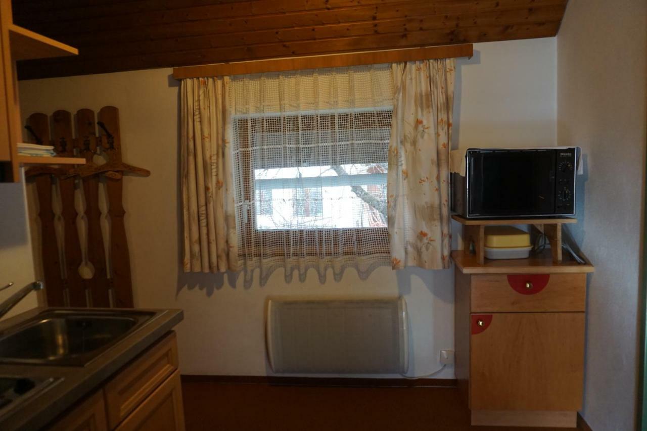 Haus Waldblick Apartment Weissensee Bagian luar foto