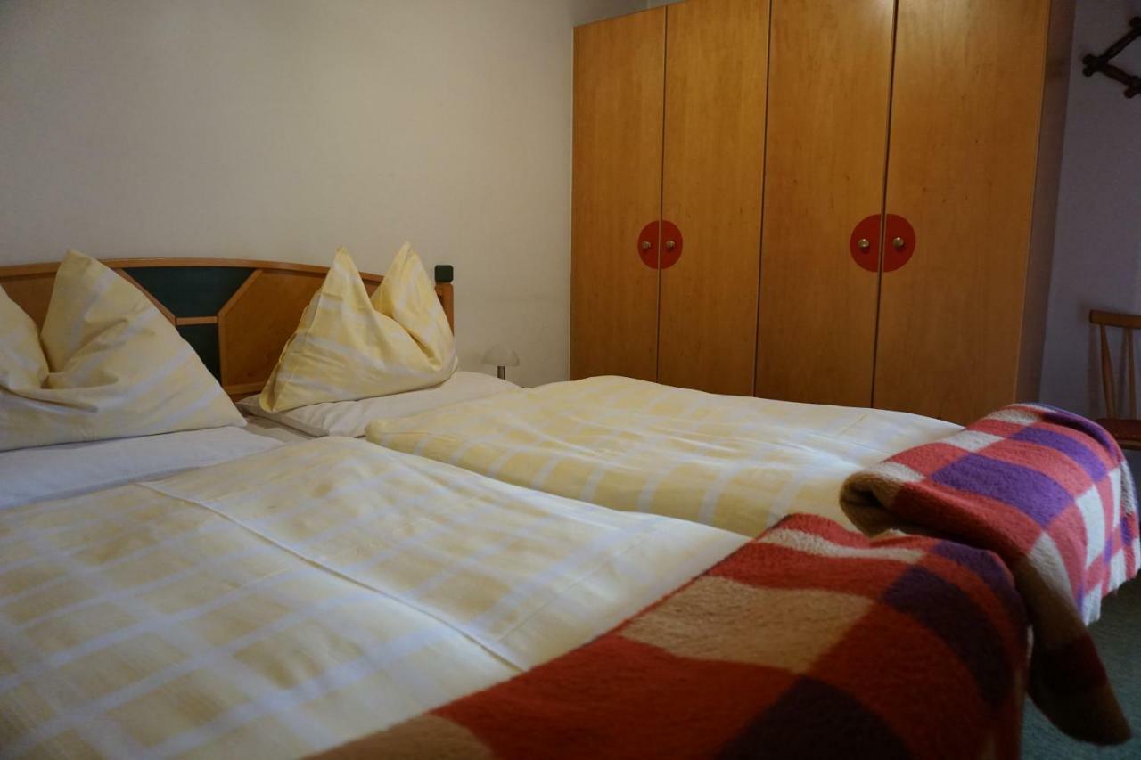 Haus Waldblick Apartment Weissensee Bagian luar foto